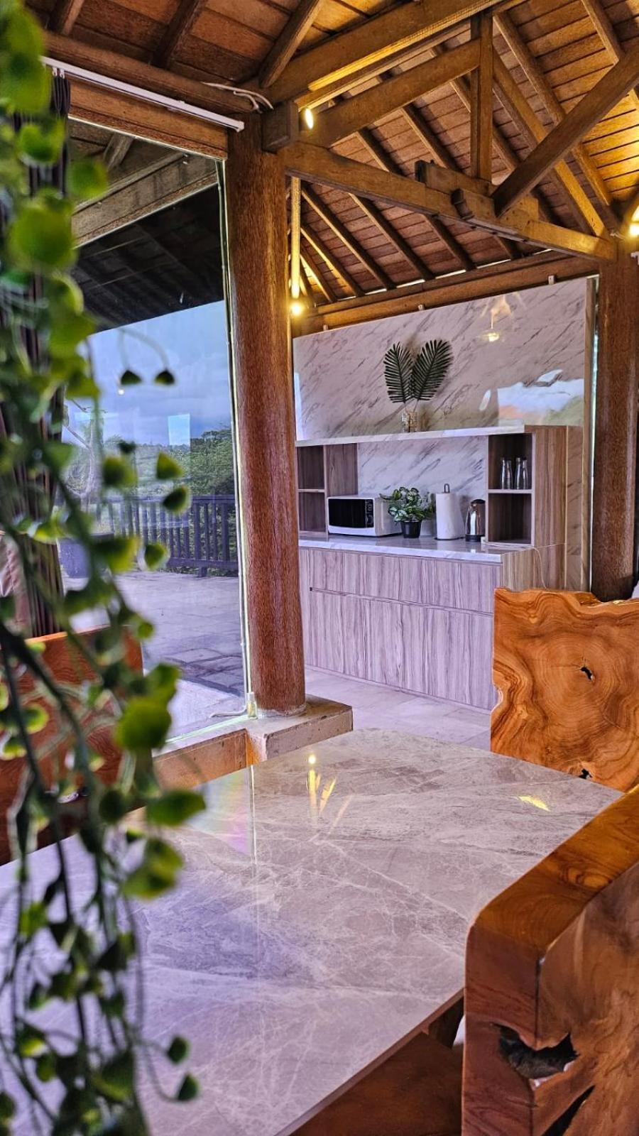 Puri Ratu Jimbaran Hotel Exterior foto